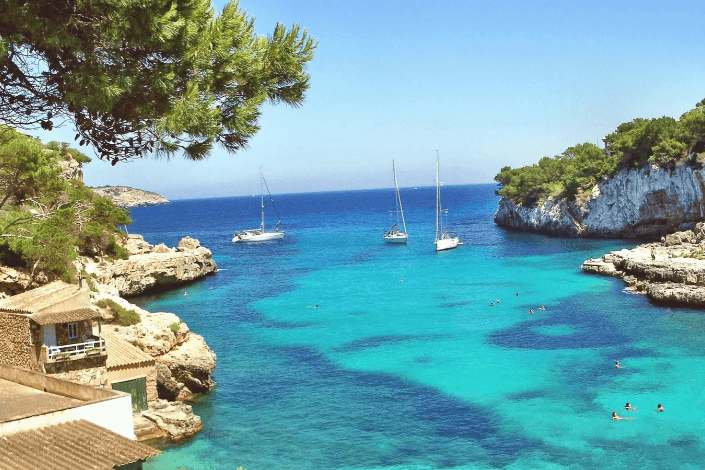 alltours: Bis zu 30 Prozent Frühbucherrabatt für Spanien im Sommer 2027