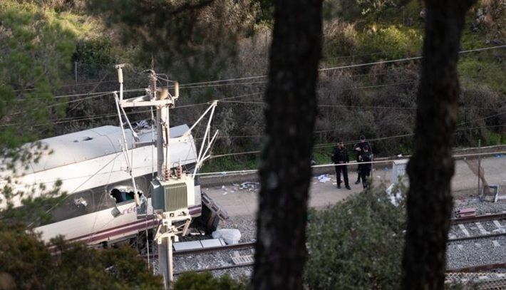Accident de trains en Espagne: le trafic interrompu au moins jusqu’au 2 février