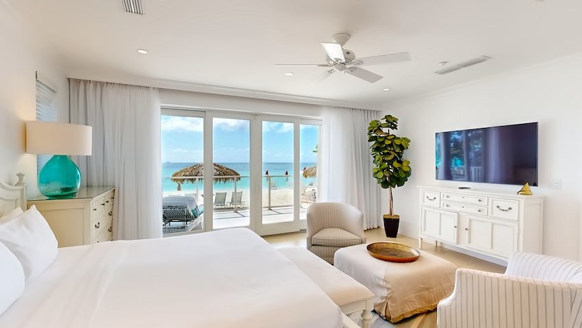 caribbean-club-grand-cayman-33-unique-2700-sq-ft-suites.jpg