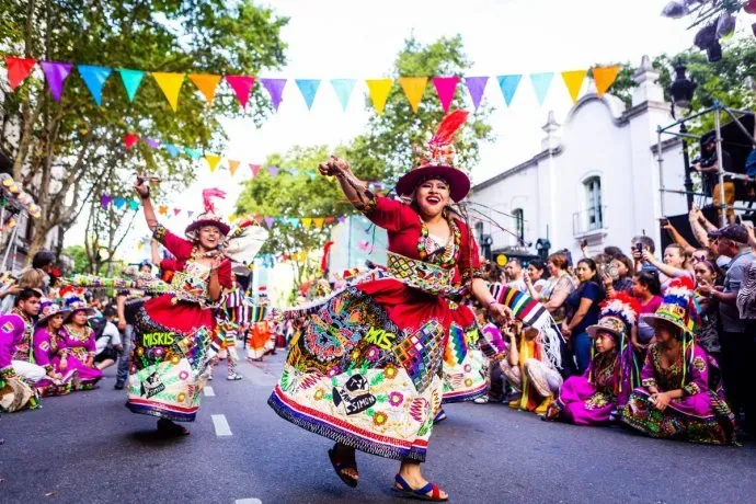 Carnaval: 3 millones de turistas se movilizaron en el fin de semana largo