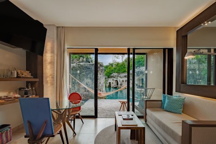 casa-de-los-artistas-exklusiver-luxus-im-hotel-xcaret-arte5..jpg