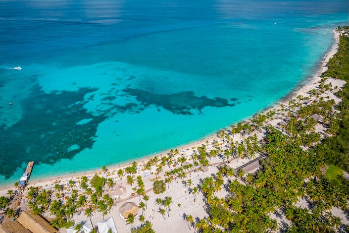 catalina-sugar-beach-set-become-premier-destination-caribbean-showcasing-natural-beauty-dominican-republic-3.jpg