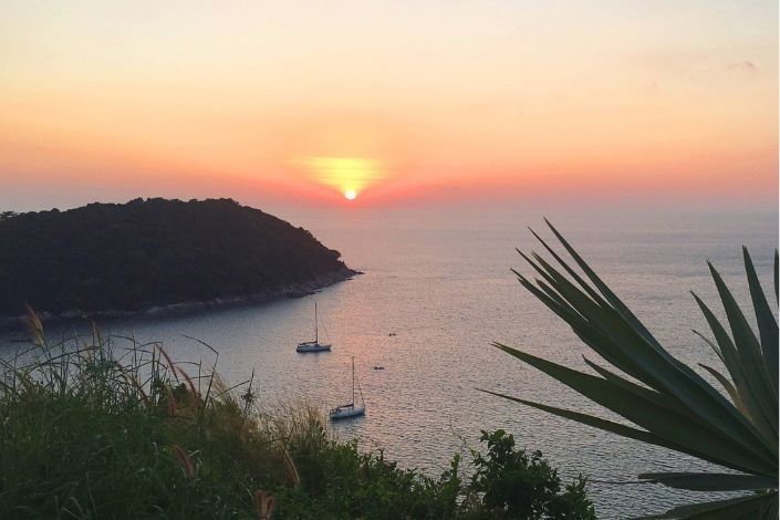 chasing-last-light-5-best-sunset-spots-phuket-3.jpg