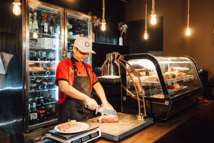 A classic sizzle experience awaits at Motown on Fire Steakhouse