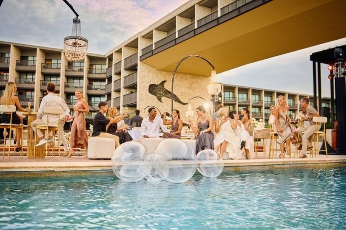 Devossion Playa del Carmen: Exklusive Theme Nights erleben