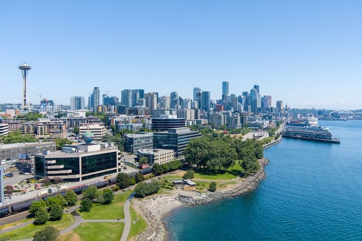 Discover hidden gems on the ultimate Pacific Northwest road trip