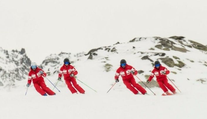 Moniteurs ESF : le ski ne suffit pas