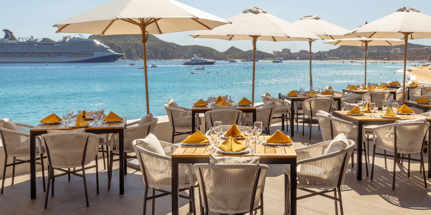 fathers-day-weekend-cabo-villa-group-4.png