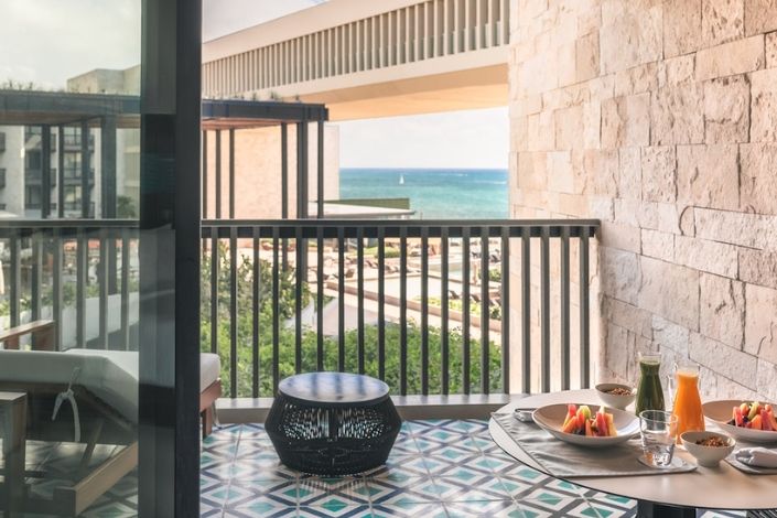 Fiesta Americana Travelty setzt auf KI: Digital Concierge und Check-in mit Salesforce Agentforce
