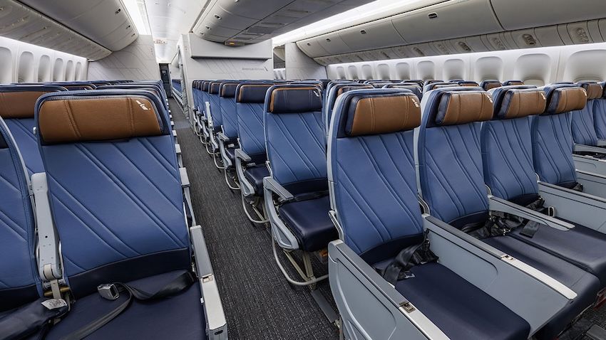 flagship-suite-seats-new-first-american-airlines-unveils-premium-configured-boeing-777-300er-3.jpg