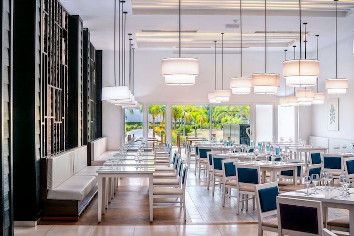 grand-memories-holguin-el-todo-incluido-que-tu-familia-merece-blue-diamond 2.jpg