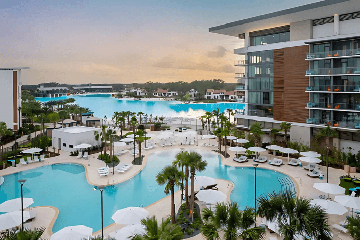 Hilton surpasses 500 hotels in Florida, fueled by multi‑brand expansion and deepening coastal footprint