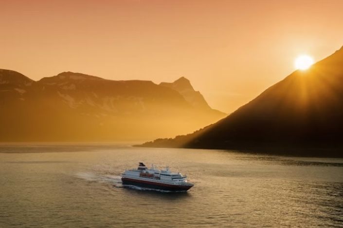 Hurtigruten launches fall special following strong summer booking growth