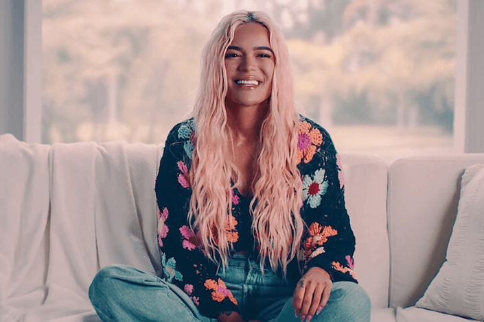 Karol G protagoniza el debut de Airbnb Originals en Latinoamérica desde Medellín
