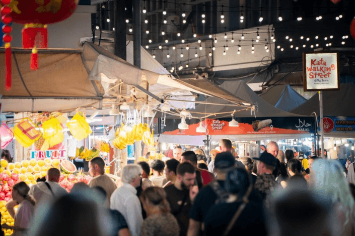 kata-group-night-market-what-eat-shop-see-phuket-vibrant-market-2.png
