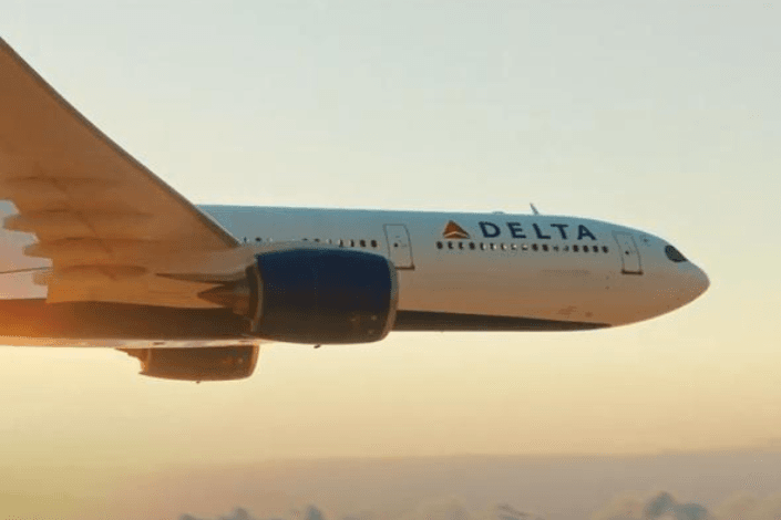 La campaña de Delta Air Lines busca inspirar a los viajeros a “Subir para Ver más allá”