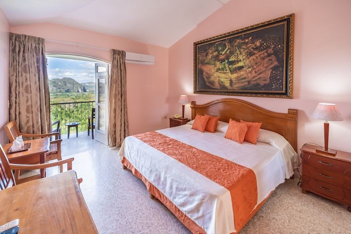 los-jazmines-mystique-experience-most-authentic-side-cuba-vinales-blue-dimaond-resorts-5.jpg
