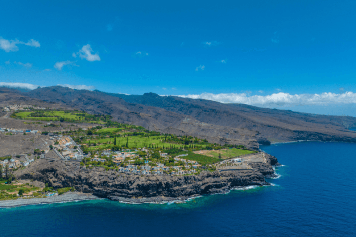 Los puertos de La Gomera: Puertas de entrada a una isla única