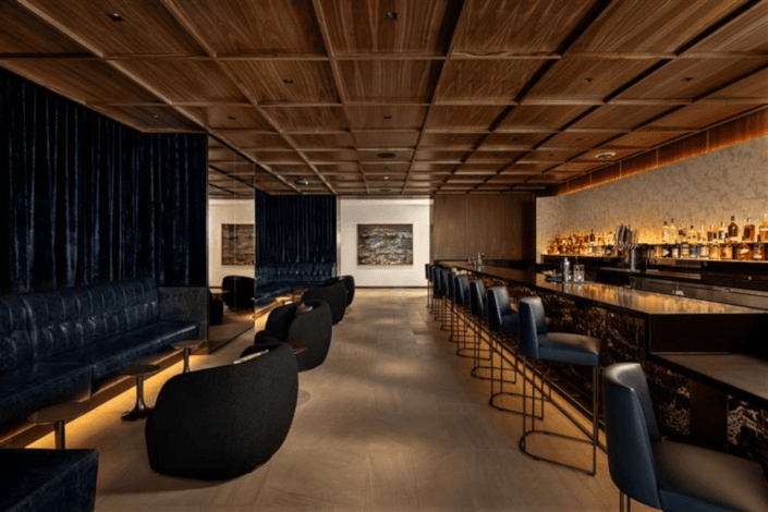 Reimagined United Polaris® Lounge Opens in Chicago with 50% More Space and Crate & Barrel Decor