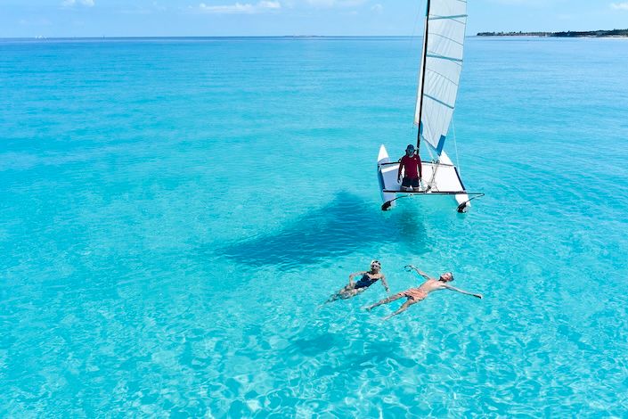 Relax by an idyllic white-sand beach in Varadero and then Stay in the heart of Modern Havana