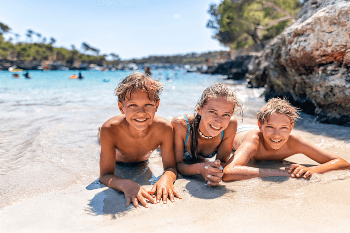 Research reveals family holidays are most fun when children reach age eight