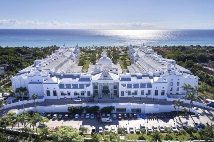Riu Palace Mexico reabre el 19 de septiembre como hotel solo adultos: nuevo spa, Elite Club y pickleball