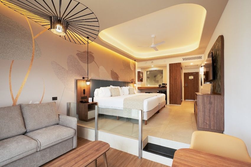 riu-palace-mexico-transforms-with-new-elite-club-refreshed-design-2.jpg