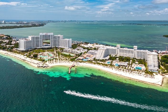 riu-unveils-fully-renovated-riu-palace-peninsula-cancun-5.jpg