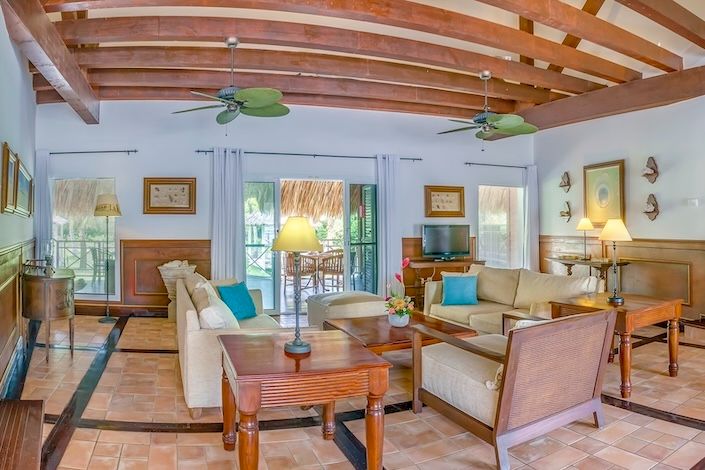 royalton-hicacos-luxury-privacy-personalized-service-blue-diamond-resorts-3.jpg