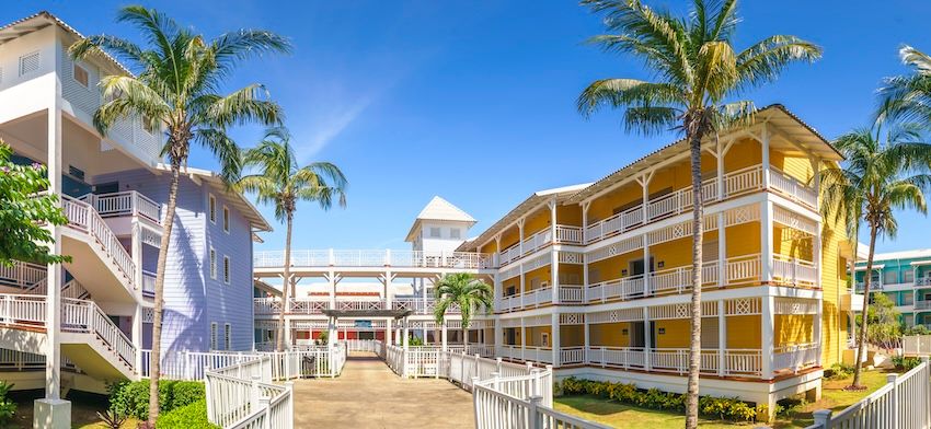 royalton-hicacos-luxury-privacy-personalized-service-blue-diamond-resorts-8.jpg