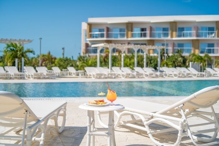 sanctuary-white-sands-exclusive-adults-only-paradise-cuba-blue-diamond-resorts-12.jpg