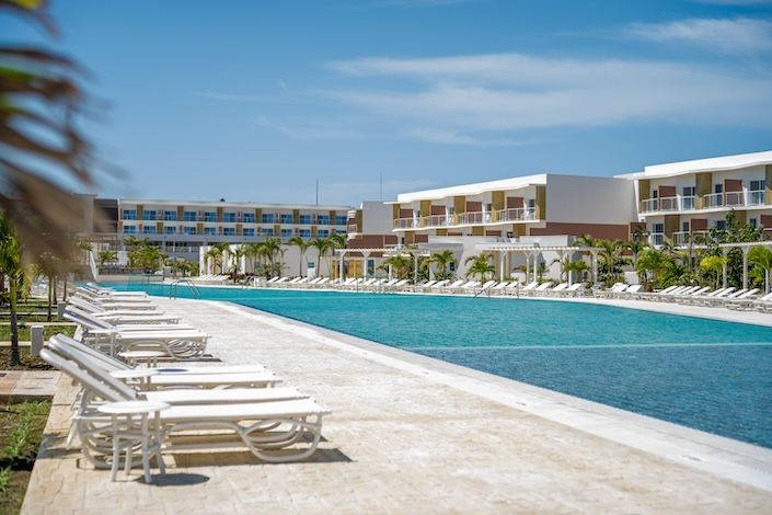 sanctuary-white-sands-exclusive-adults-only-paradise-cuba-blue-diamond-resorts-14.jpg
