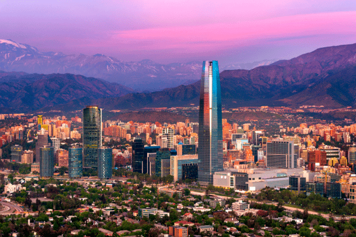 Santiago lidera la recuperación del sector de viajes y turismo en Chile