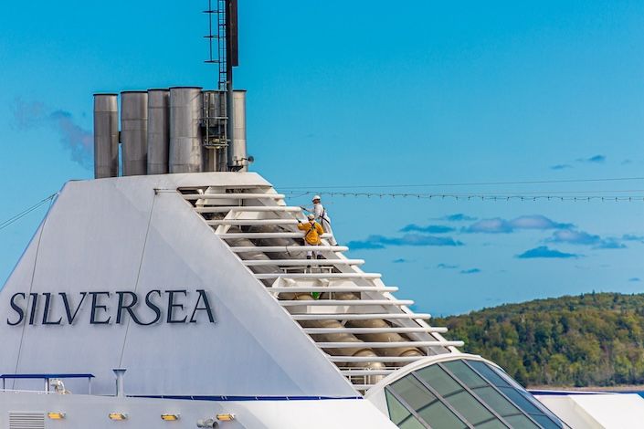 Silversea is giving away a limited-time bonus commission!