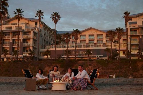 Destination by Hyatt expands the “Roots to Reunion” program, unveiling new destinations that invite multigenerational families to reclaim the art of presence