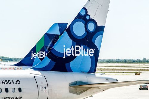 JetBlue brings customers added peace of mind with new bag tracking and Apple’s share item location features