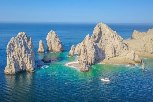 Los Cabos, el destino "europeo" que atrae el turistas de lujo y aventura