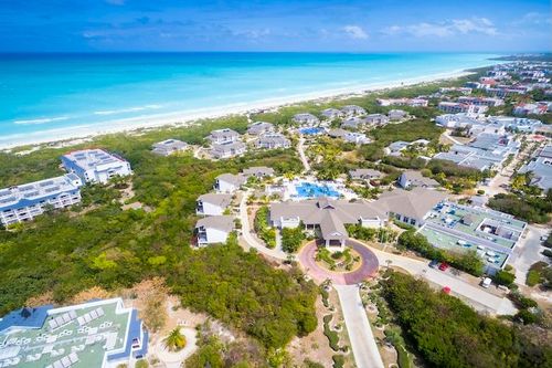 BLUE DIAMOND RESORTS CUBA CELEBRA EL RECONOCIMIENTO DE HOLIDAYCHECK PARA DOS DE SUS PRINCIPALES PROPIEDADES