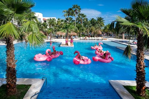 ACV and Viva Resorts by Wyndham reveal winter specials