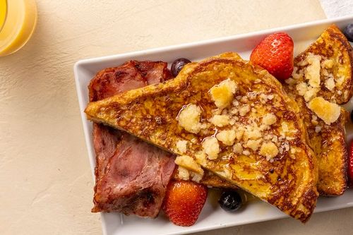 Alaska Airlines introduces fresh summer menu, perfect for your next adventure