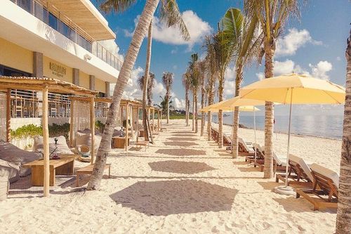 El mejor Beach Club de Puerto Morelos, está en The Fives Oceanfront Hotel