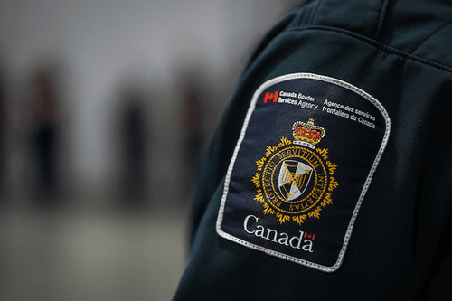 CBSA apologizes for IT systems outages