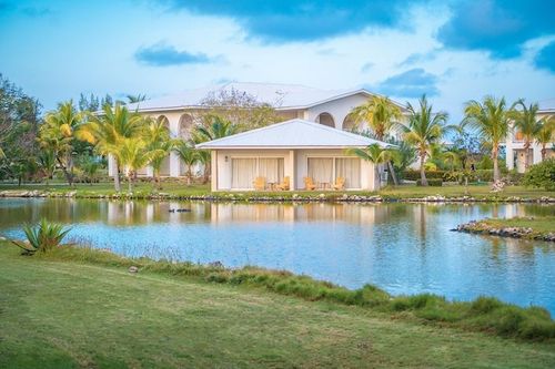Celebrate the moment at Memories Caribe