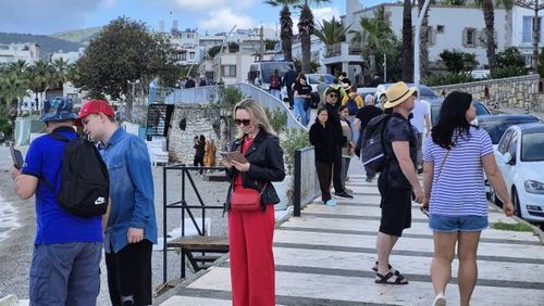In der Türkei ist der Tourismus auf dem besten Weg, im Jahr 2025 135 Milliarden Dollar zur türkischen Wirtschaft beizutragen