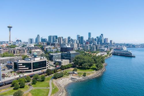 Discover hidden gems on the ultimate Pacific Northwest road trip