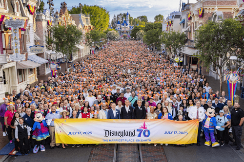 Disneyland Resort celebra 70 años