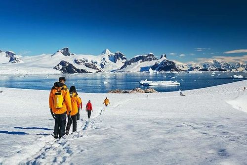 Earliest launch for Quark Expeditions, with Arctic 2028 & Antarctic 2028/2029