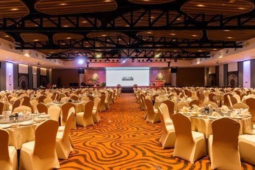 Experience a New Dimension of Meetings –Transform an ordinary meeting into an unforgettable experience