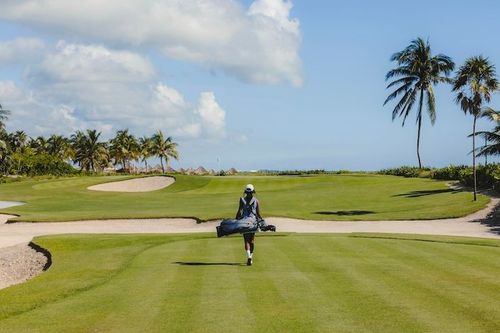 Fairmont Mayakoba: Tee off in paradise