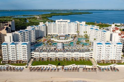 Hilton All-Inclusive group offer: Complimentary rooms, spa discounts at Cancun, Tulum, Vallarta